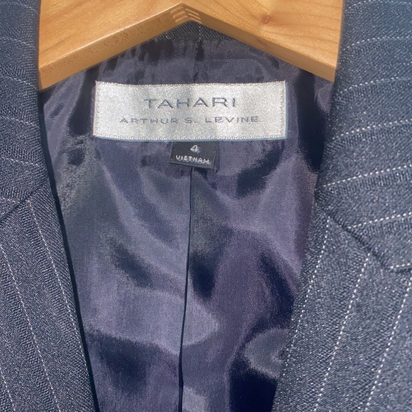 💼 Tahari Arthur S. Levine Suit jacket size 4 - Picture 2 of 5